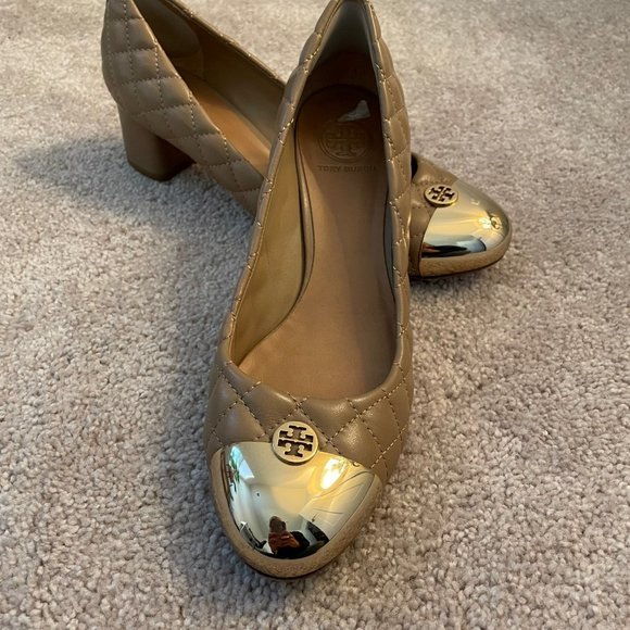 TORY BURCH Kaitlin Metallic Gold Toe Quilted Chunky Heel Size 10 - Picture 2 of 10
